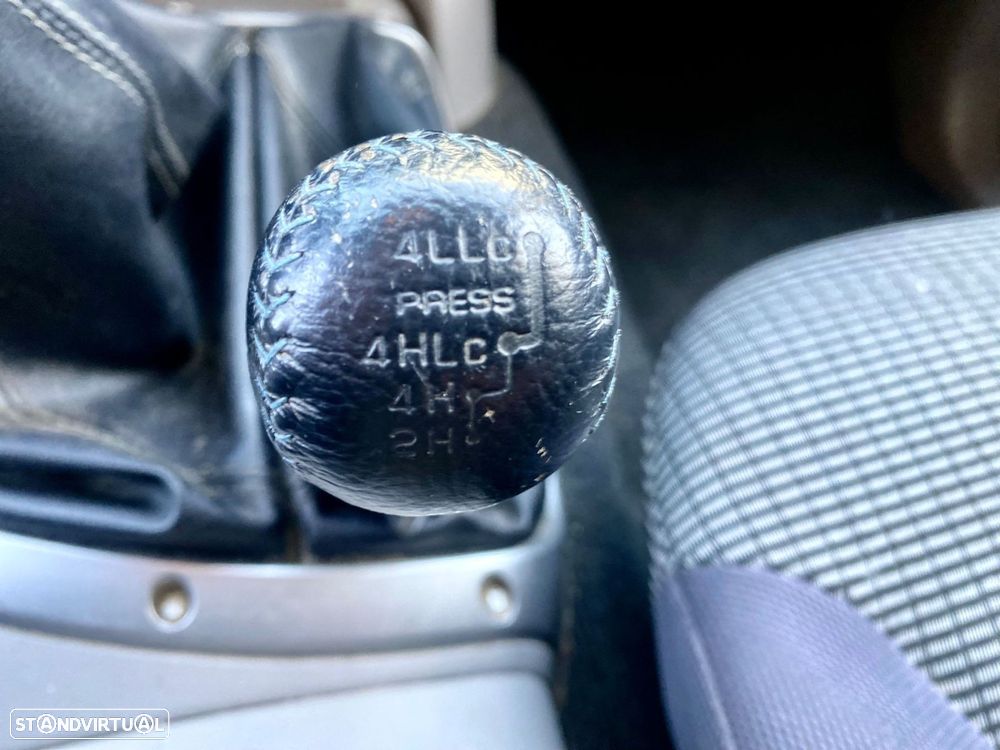 Mitsubishi L200 Pick Up 4x4 Intense Cabine Dupla - 17