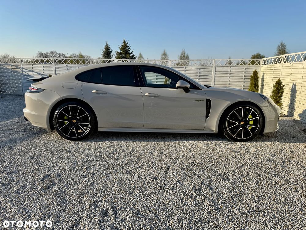 Porsche Panamera 4 E-Hybrid Edition 10 Jahre - 35