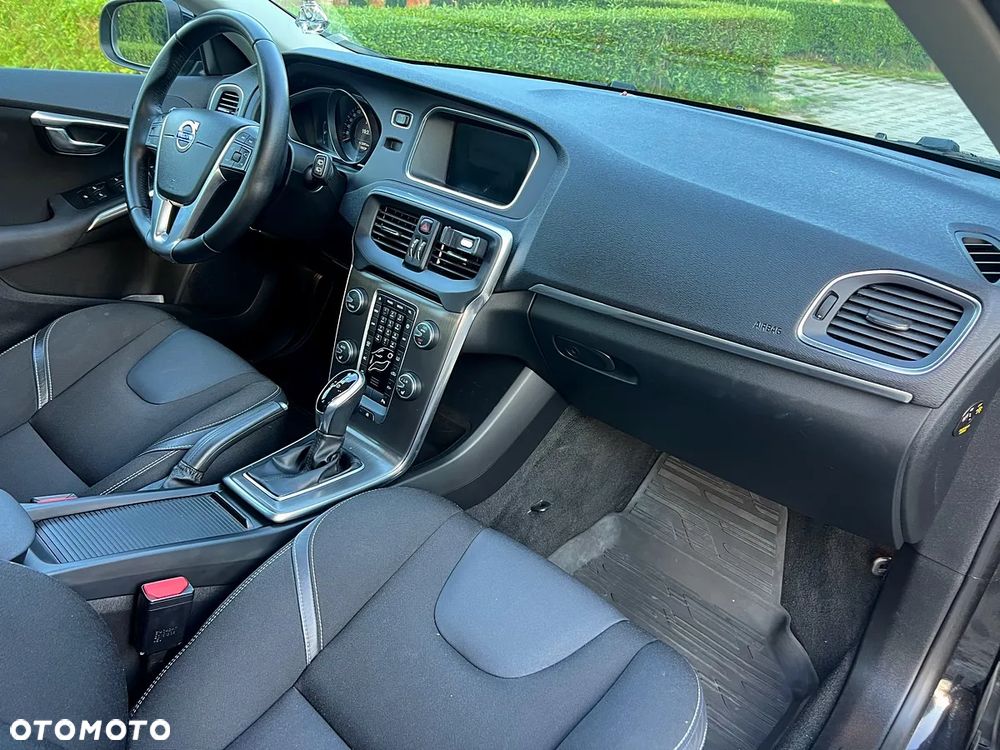 Volvo V40 D2 Geartronic Momentum - 14