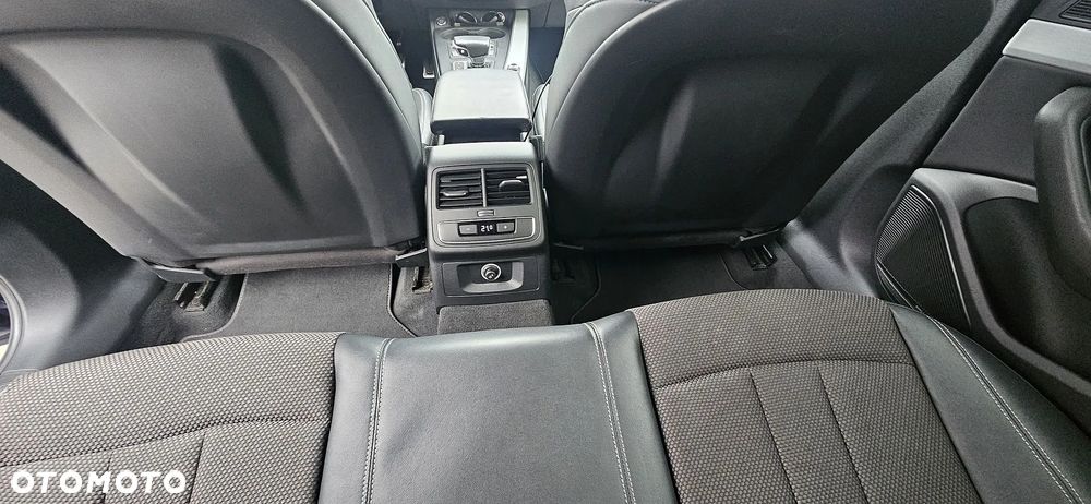 Audi A4 Avant 40 TDI Quattro S Line S tronic - 6