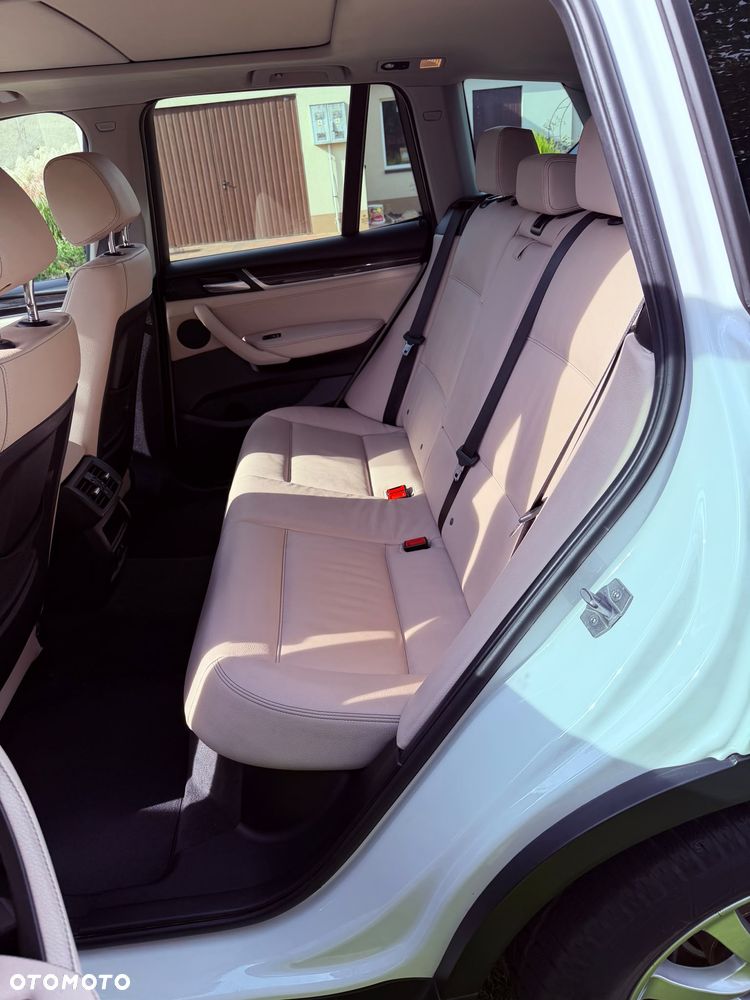 BMW X3 xDrive28i Advantage sport - 8