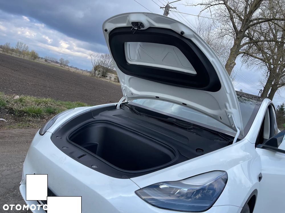 Tesla Model Y Standard - 33