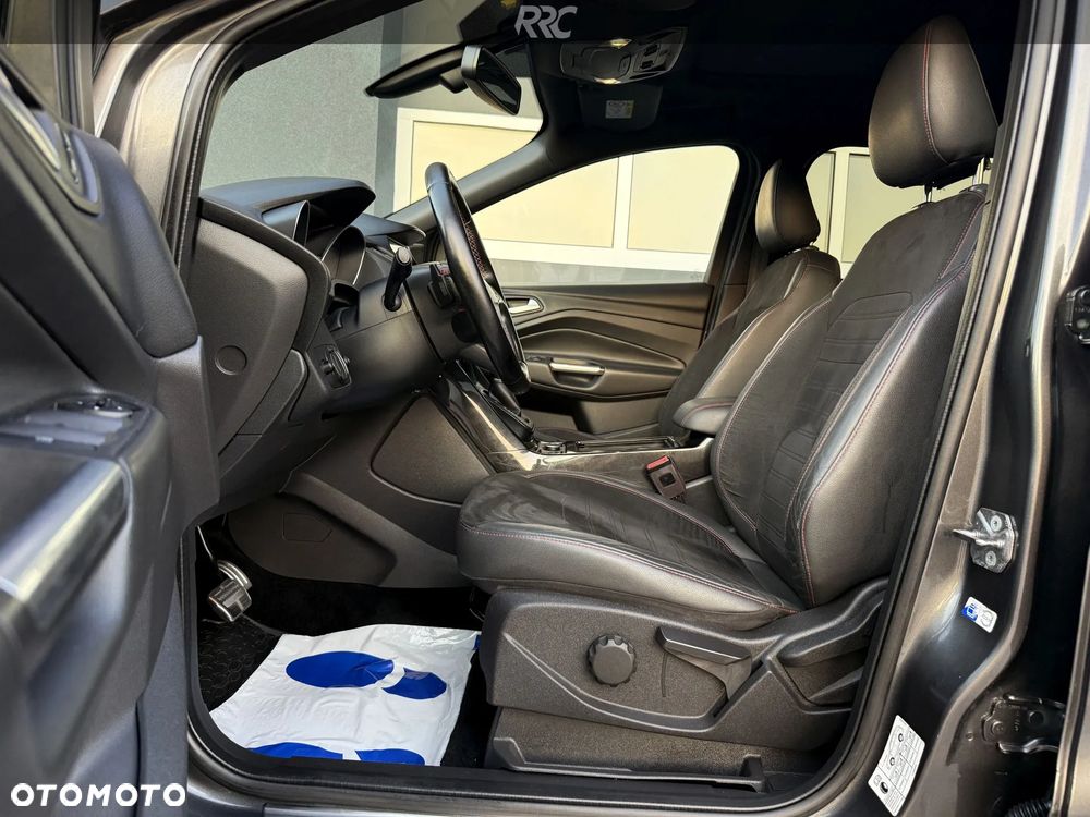 Ford Kuga 2.0 TDCi 4x4 ST-Line - 22