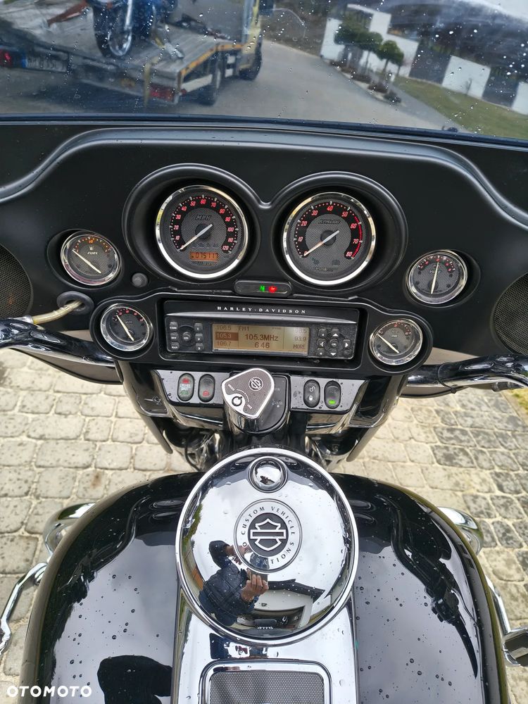 Harley-Davidson CVO Street Glide - 7