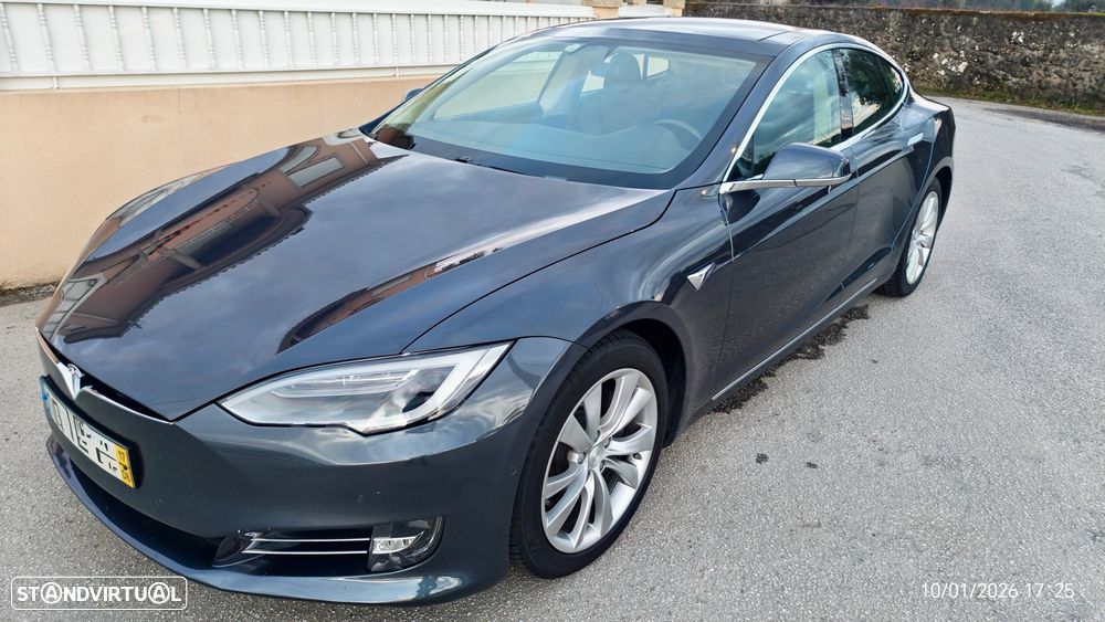 Tesla Model S 100D - 17