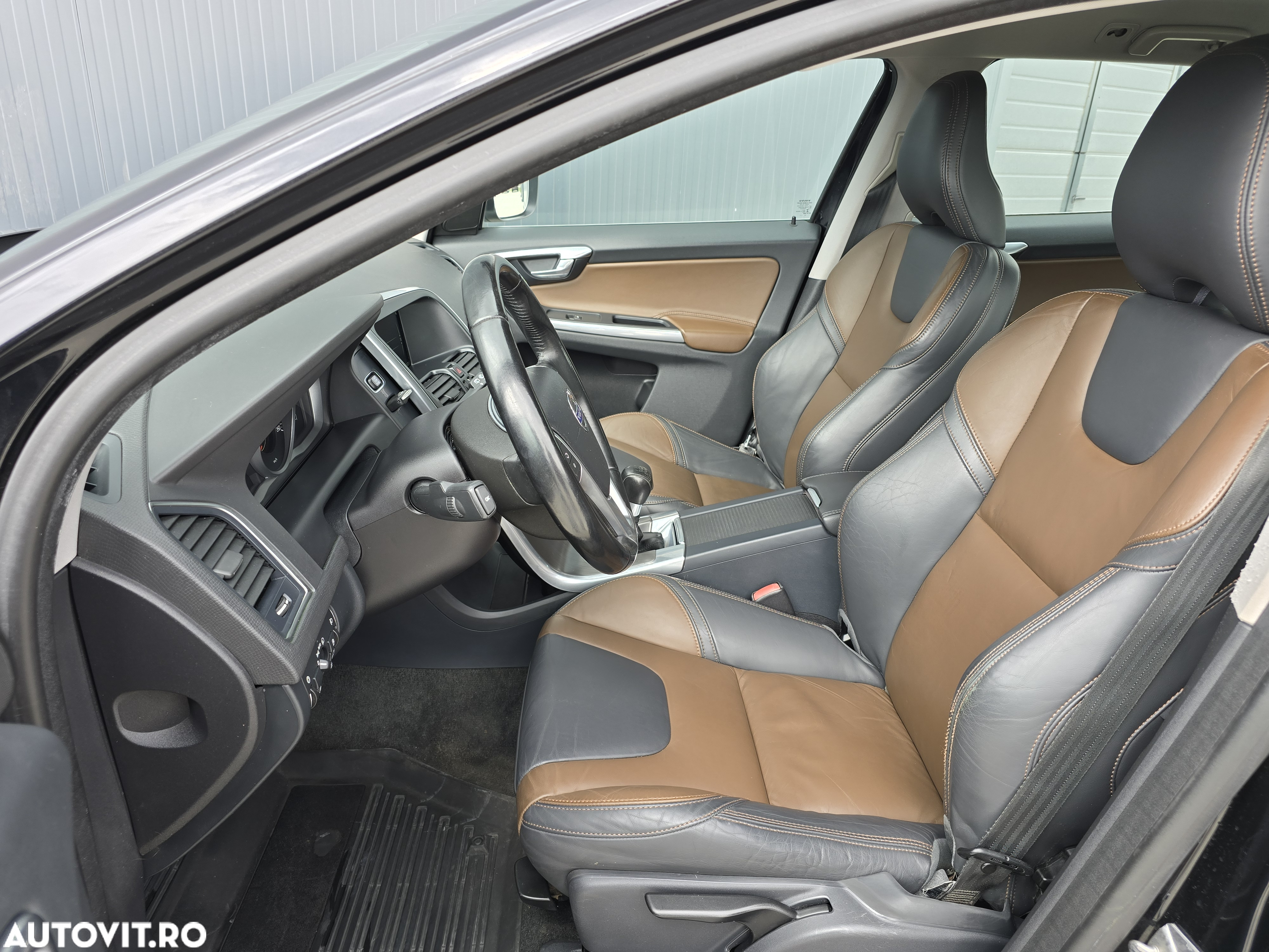 Volvo XC 60 D3 Start-Stop Ocean Race - 10