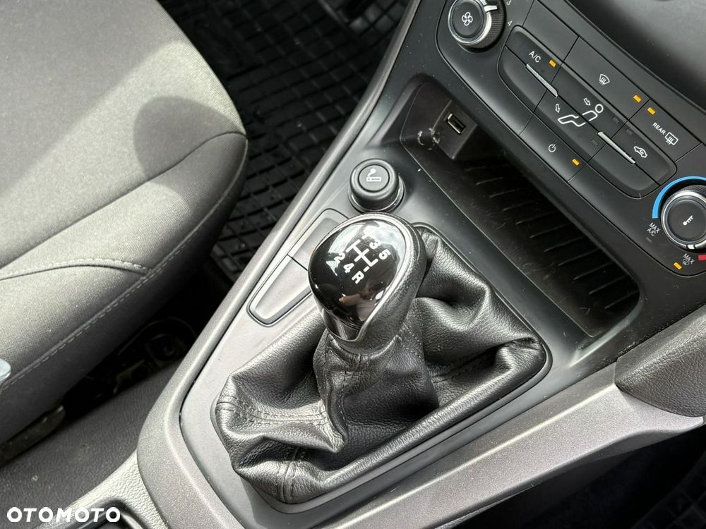 Ford Focus - 18