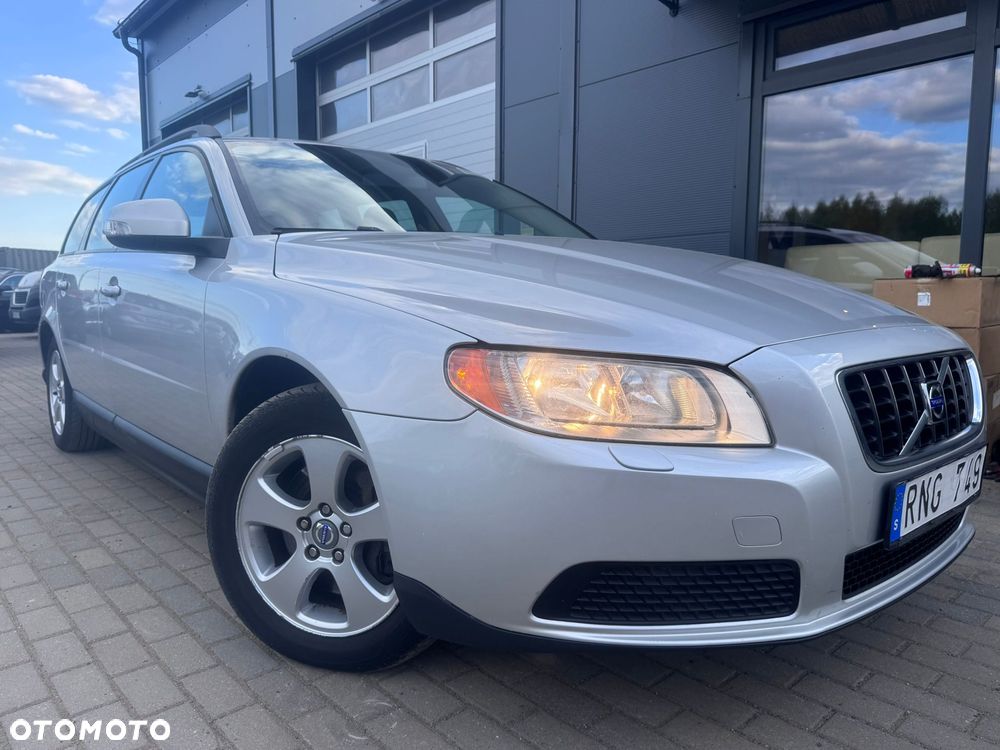 Volvo V70 2.5T Summum - 1