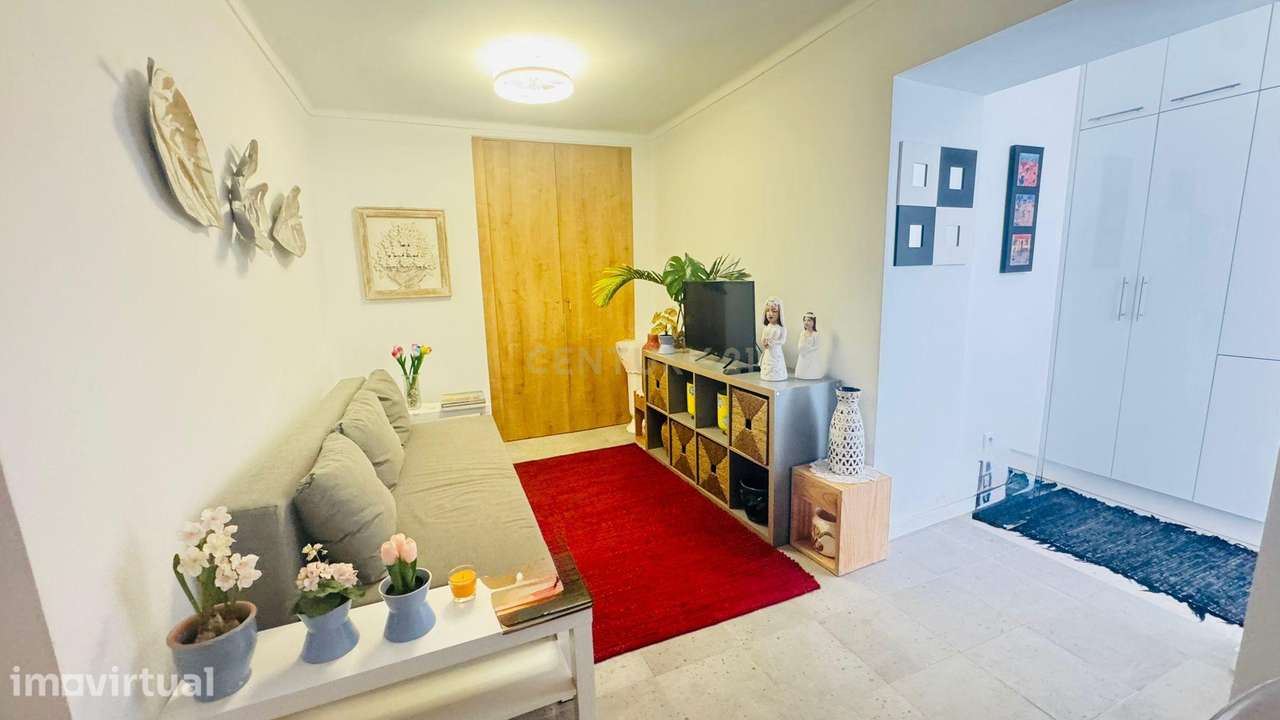 Apartamento T2 com Suite e Terraço no Coração de Alfama - Grande imagem: 4/25