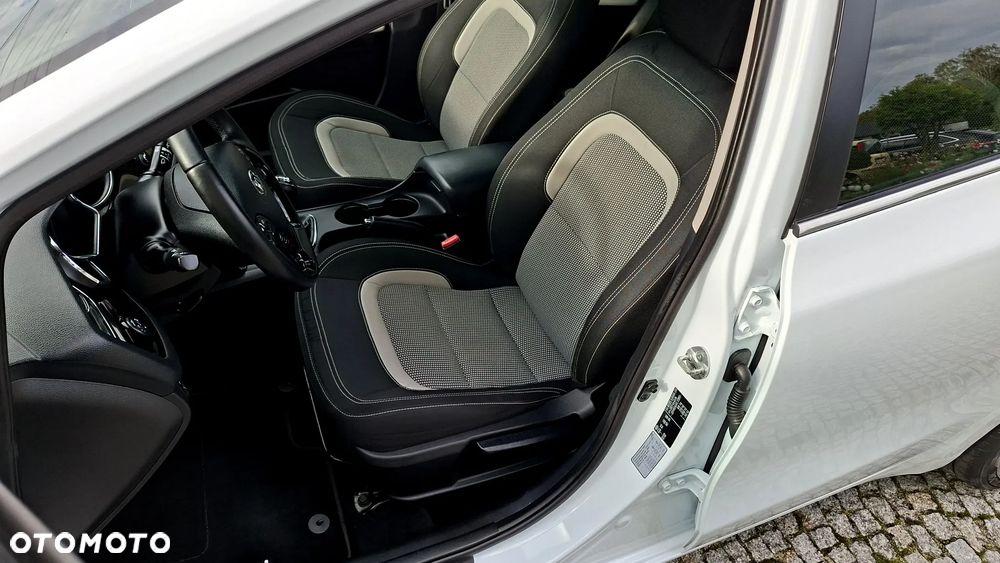 Kia Ceed 1.6 CRDi 128 ISG Spirit - 23