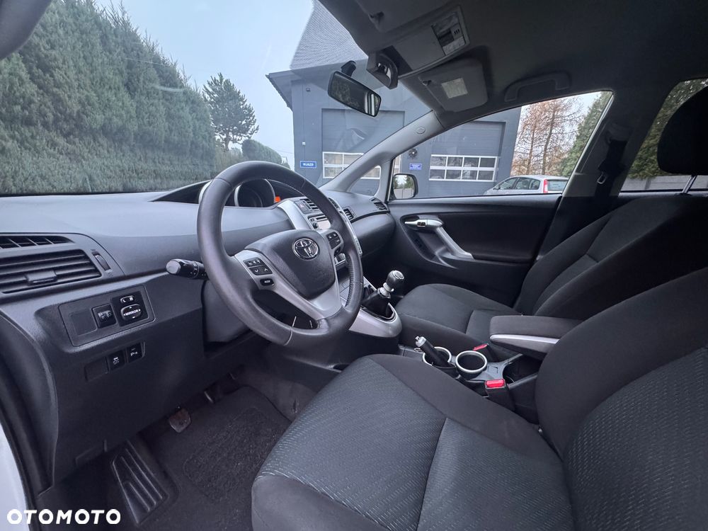 Toyota Verso 1.8 5-Sitzer Comfort - 35