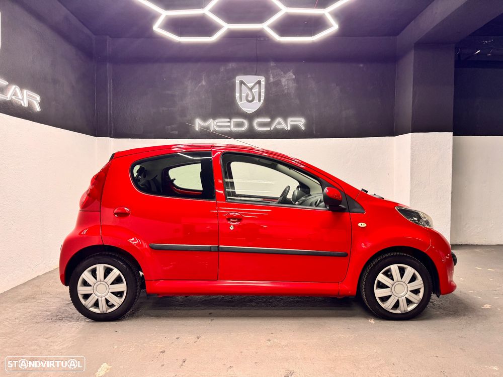 Peugeot 107 1.0 Urban - 9