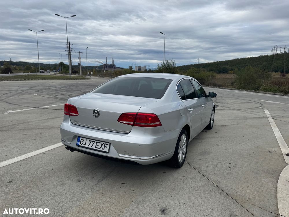 Volkswagen Passat Variant 2.0 Blue TDI SCR Comfortline - 7