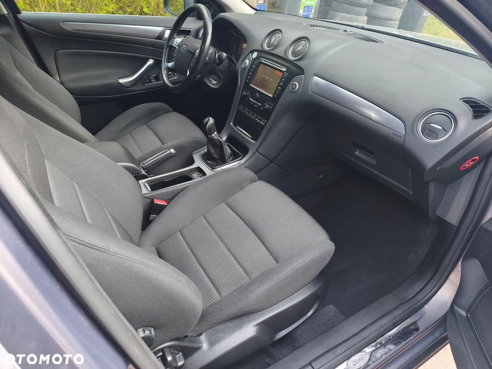 Ford Mondeo 2.0 FF Platinium X Plus (Titanium) - 14