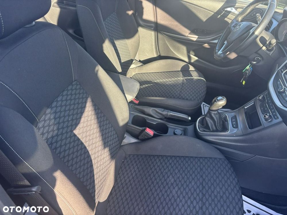 Opel Astra - 35