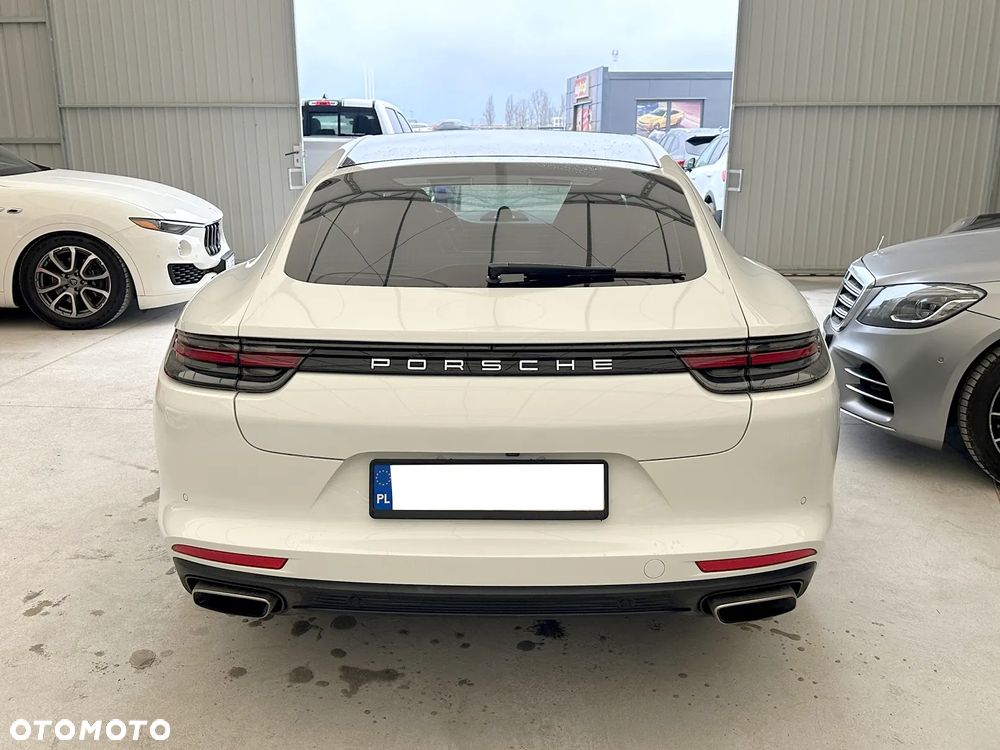 Porsche Panamera ver-4-e--hybrid-sport-turismo - 14