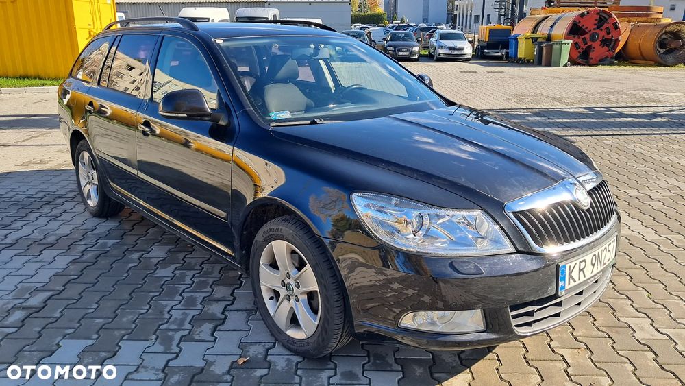 Skoda Octavia 2.0 TDI DPF Ambiente - 1