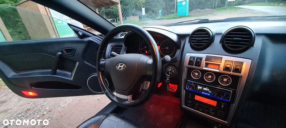 Hyundai Coupe 2.7 V6 GLS - 11