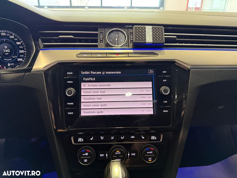 Volkswagen Passat 2.0 TDI SCR DSG Highline - 29