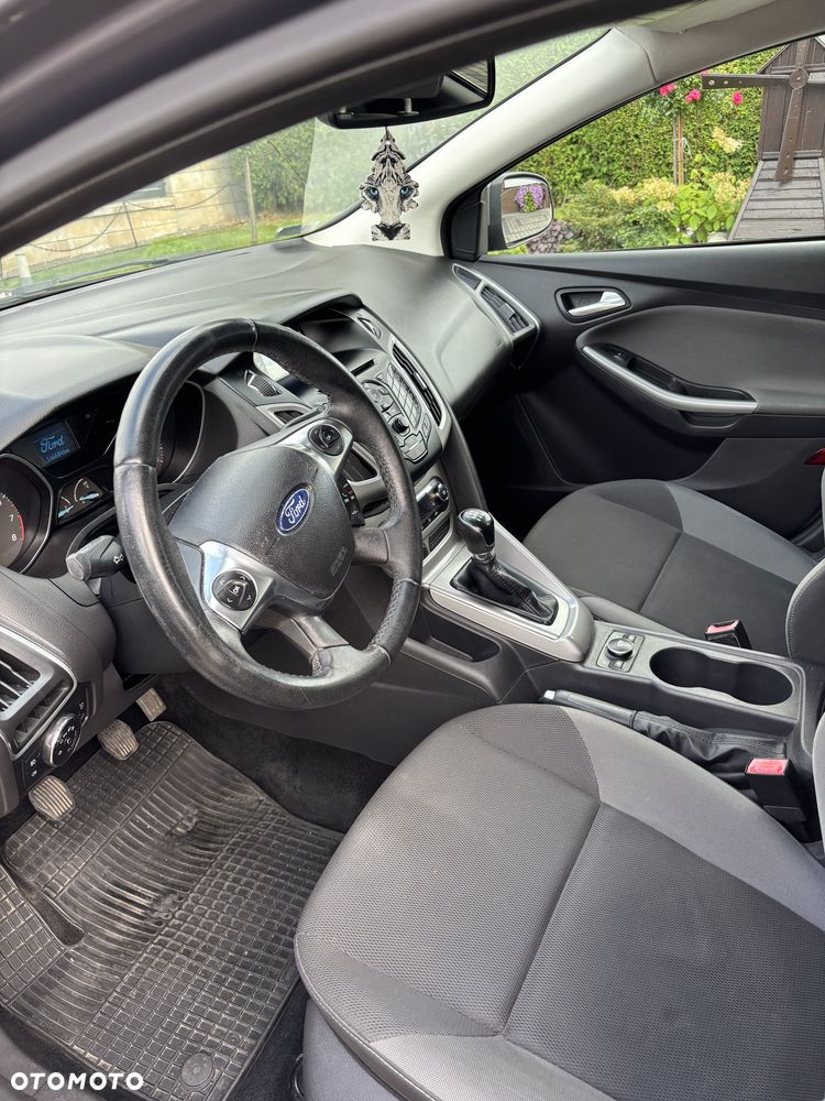 Ford Focus - 10