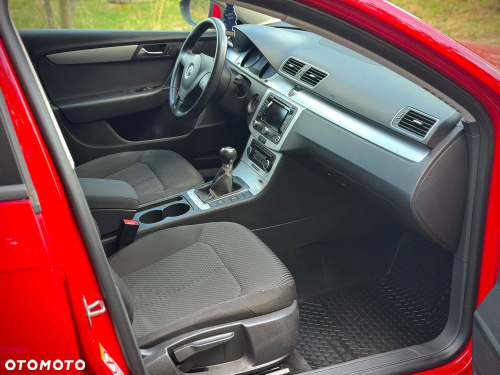Volkswagen Passat 1.6 TDI DPF BlueMot Trendline - 7