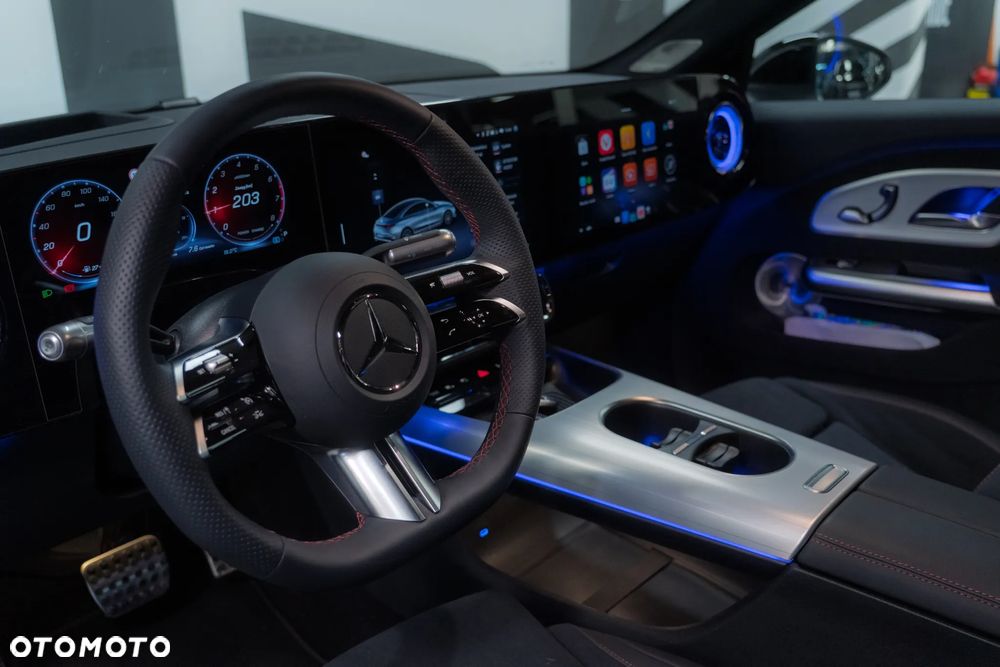 Mercedes-Benz CLA - 24