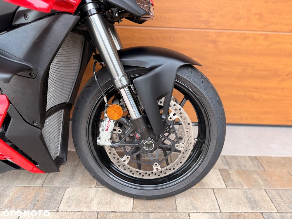 Ducati Streetfighter V4 - 16