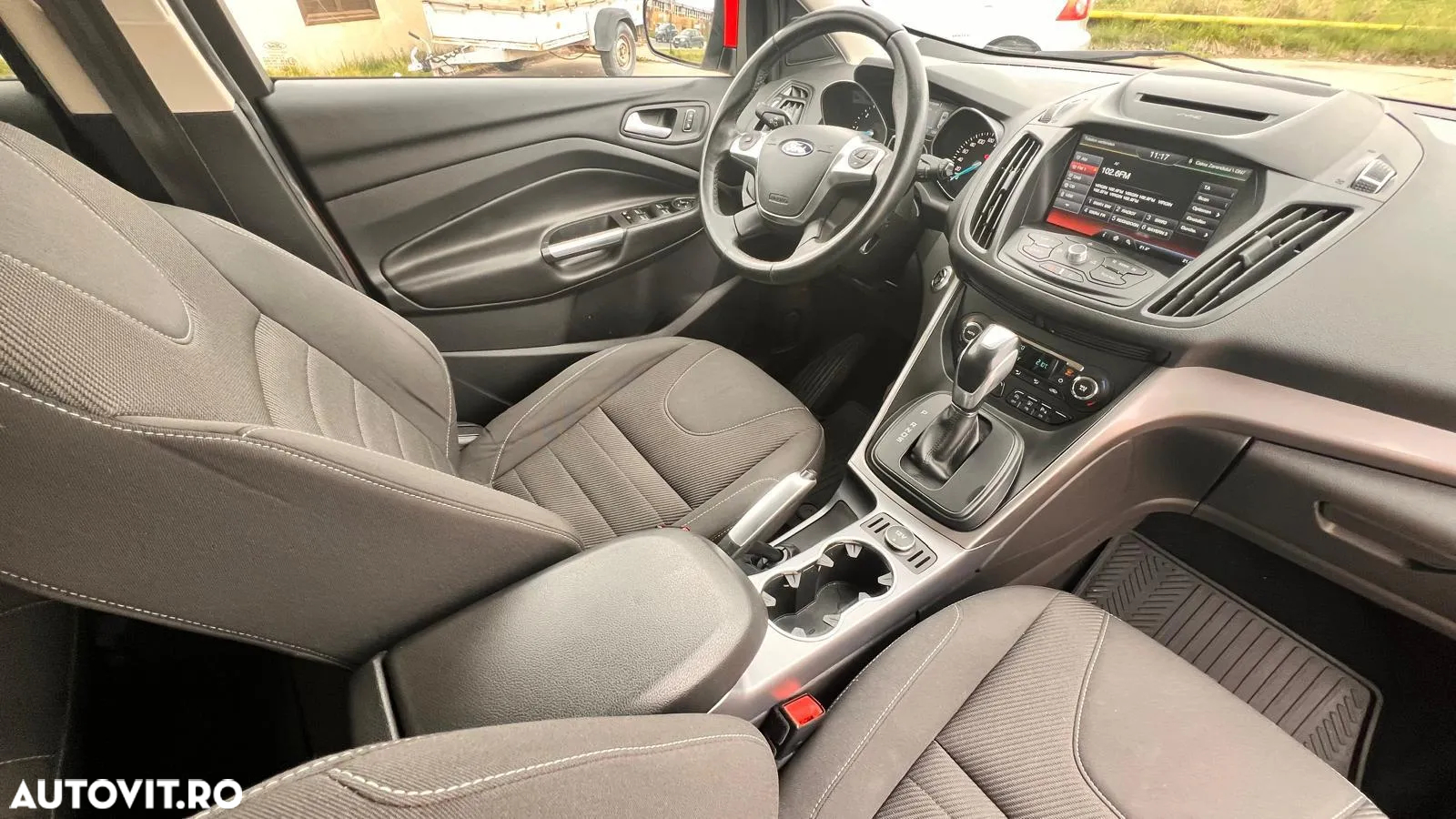 Ford Kuga 2.0 TDCi 4x4 Aut. Cool & Connect - 9