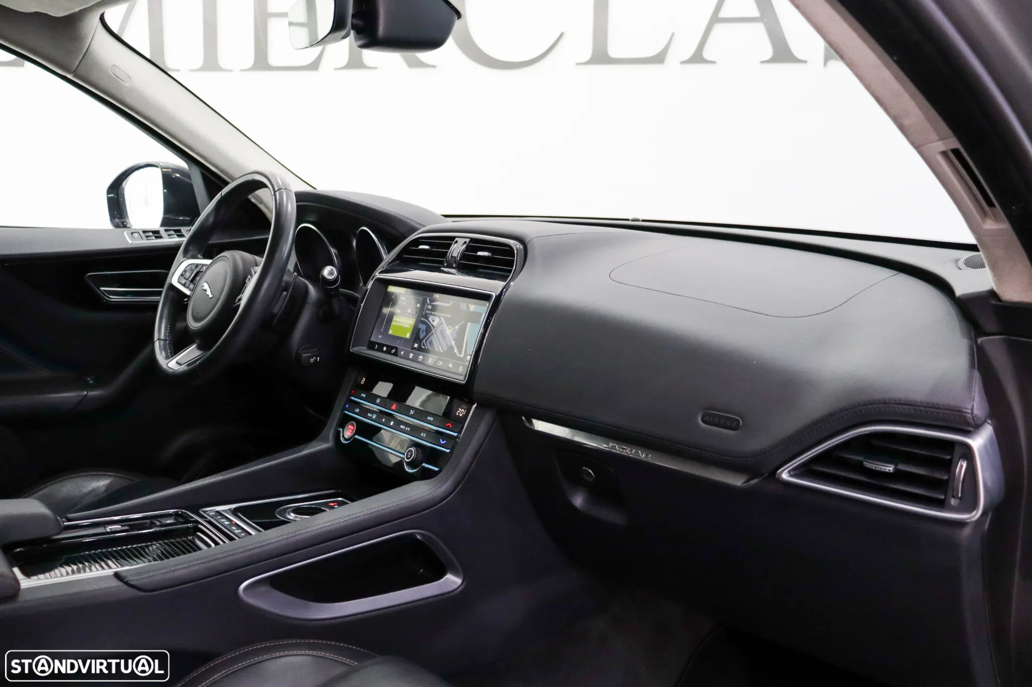 Jaguar F-Pace 2.0 i4D Prestige Aut. - 32