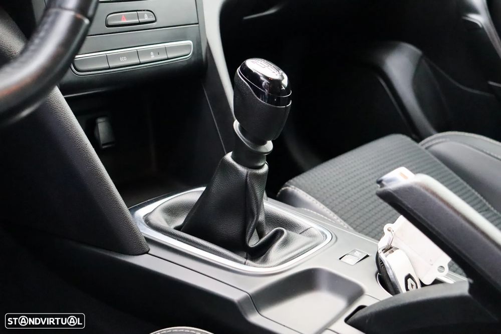 Renault MEGANE 4 - 10