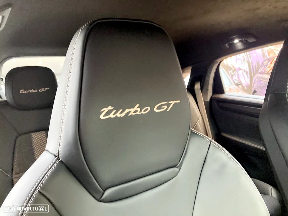 Porsche Cayenne Coupé Turbo - 43