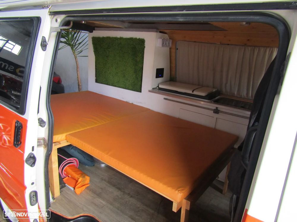 VW T4 Transporter 1.9 TDI Kombi extra - 18