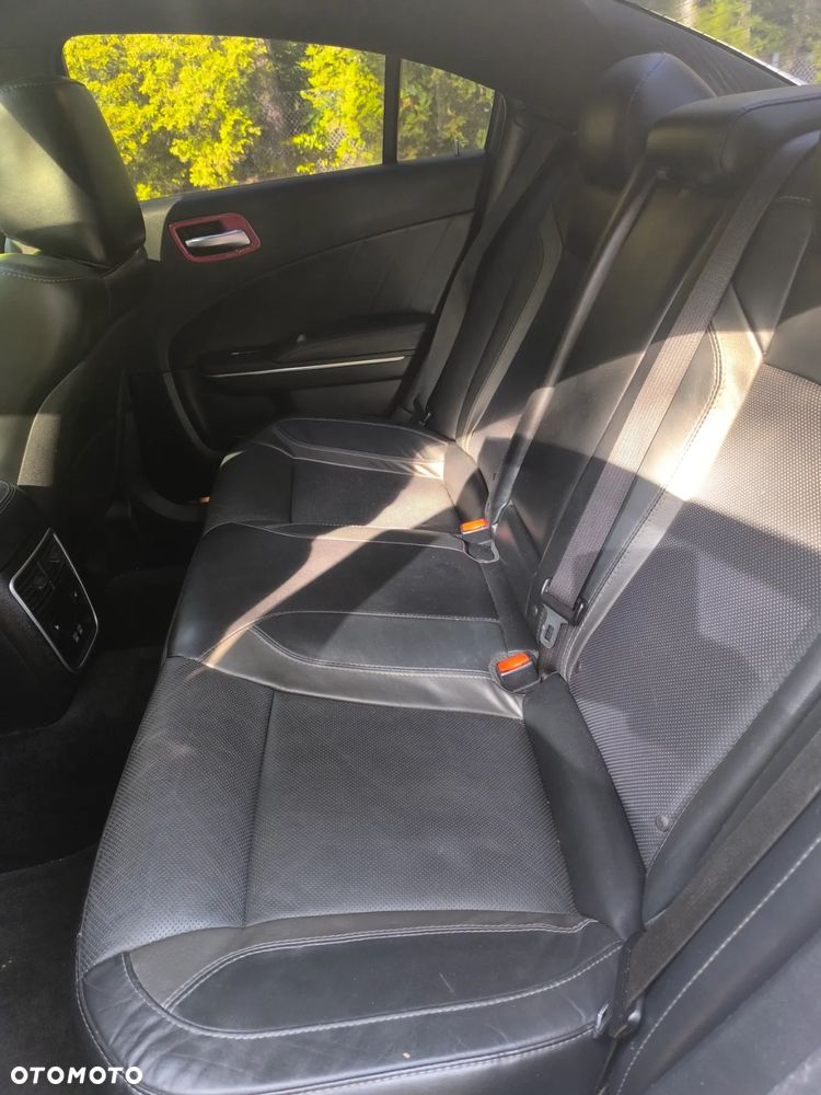 Dodge Charger ver-5-7-r-t - 12