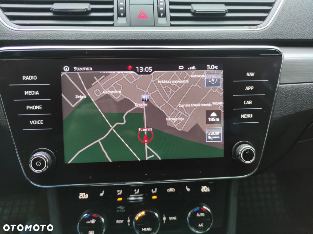 Skoda Superb 2.0 TDI SCR Style DSG - 17