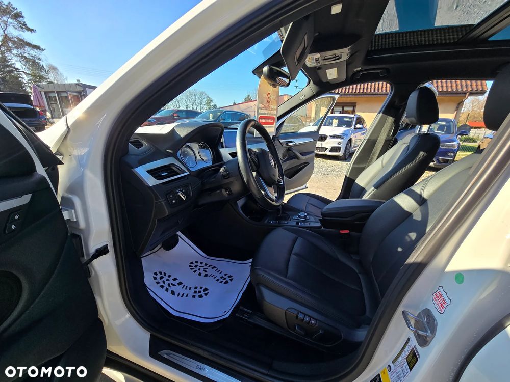 BMW X1 xDrive25i GPF xLine - 21