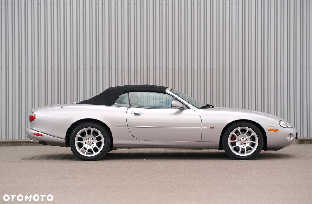 Jaguar XK8 - 38