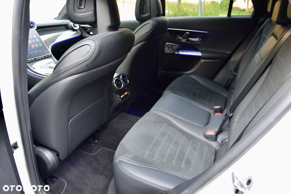 Mercedes-Benz GLC 300 mHEV 4-Matic AMG Line - 22