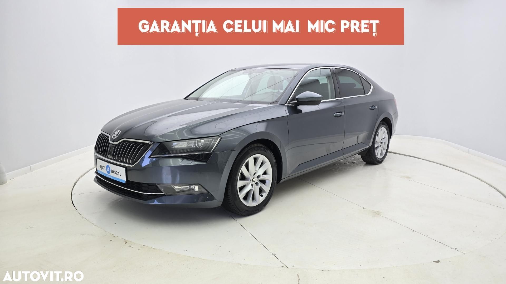 Skoda Superb 2.0 TDI DSG Ambition - 1