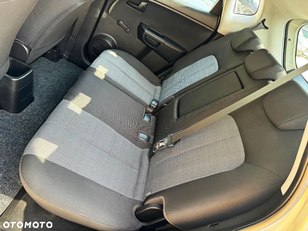Kia Venga 1.4 CVVT ISG Vision - 31