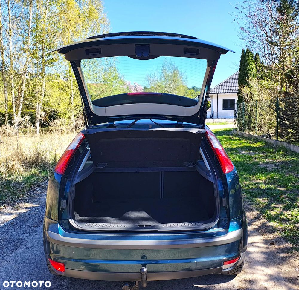 Ford Focus 1.6 16V Ghia - 14