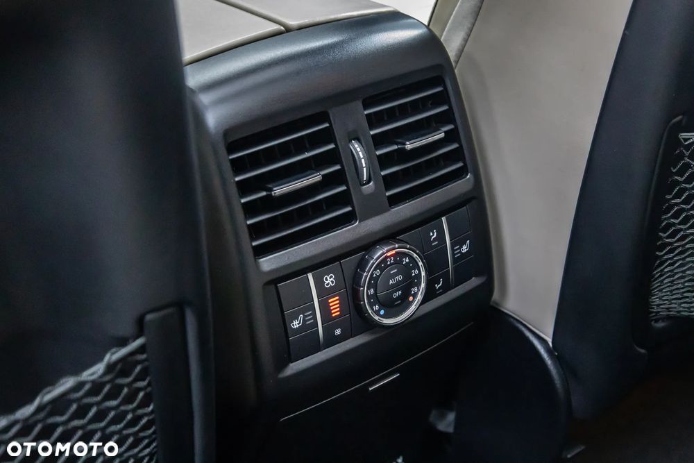 Mercedes-Benz GLS 500 4-Matic - 32