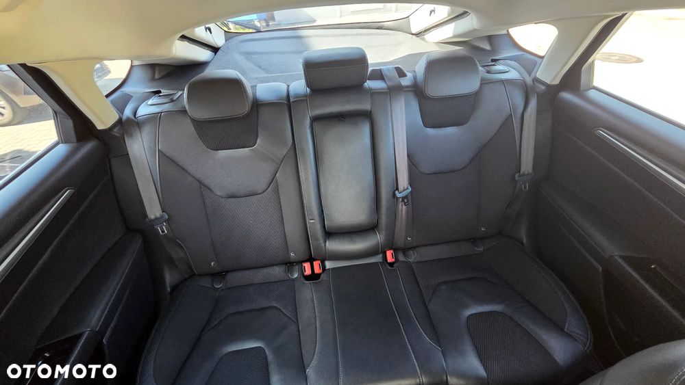 Ford Mondeo 2.0 TDCi Titanium 4WD - 14