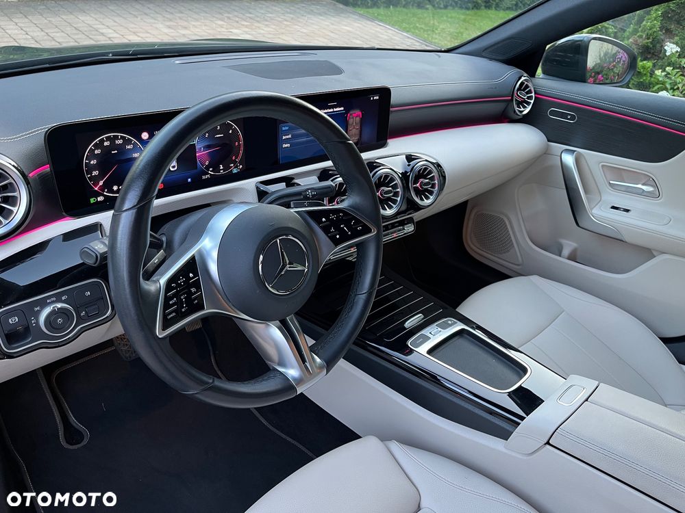 Mercedes-Benz CLA 200 d AMG Line 8G-DCT - 14