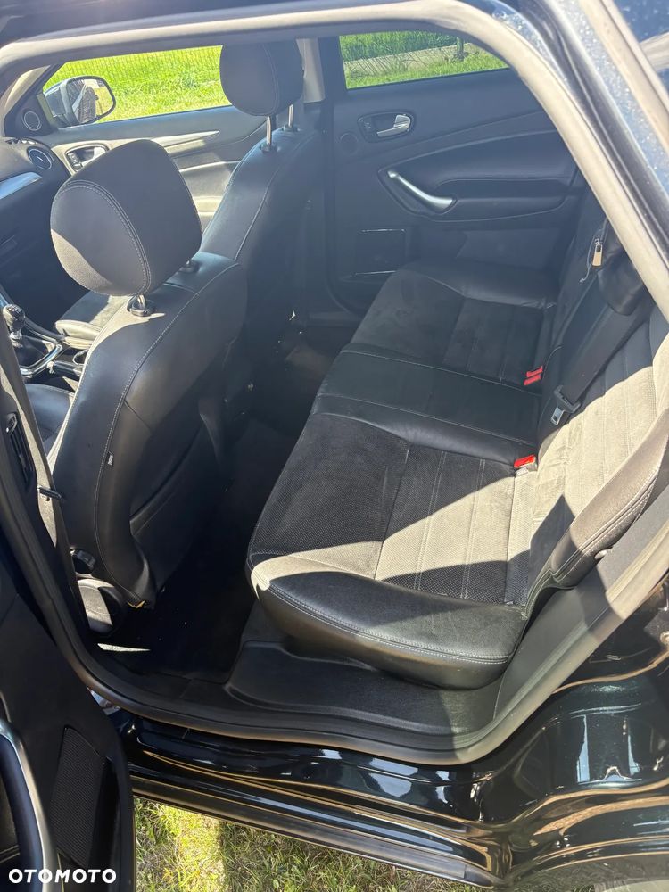 Ford Mondeo Turnier 2.0 TDCi Titanium - 14
