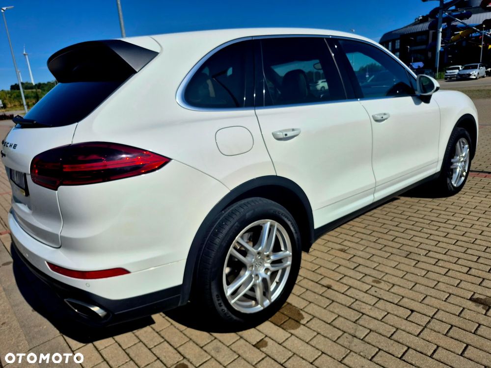 Porsche Cayenne Standard - 17