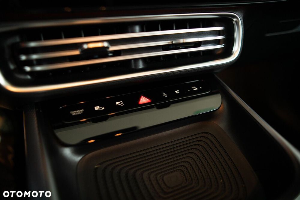 Mercedes-Benz CLA - 16