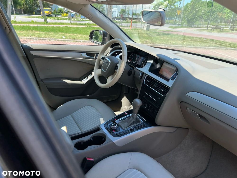 Audi A4 Avant 2.0 TDI DPF multitronic Attraction - 10