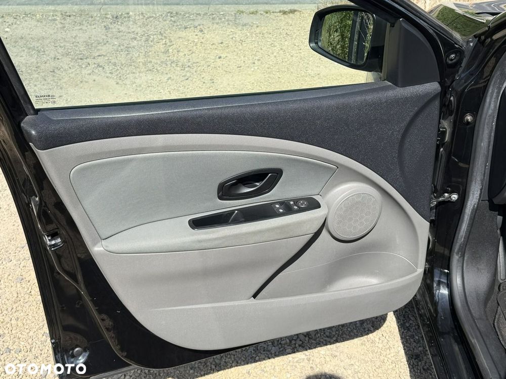 Renault Megane - 12
