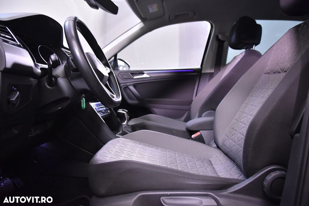 Volkswagen Tiguan - 24