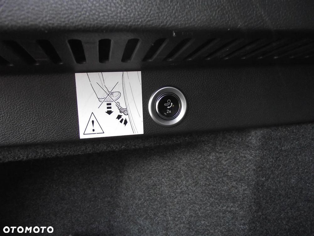 Ford Mondeo 2.0 TDCi Titanium PowerShift - 31
